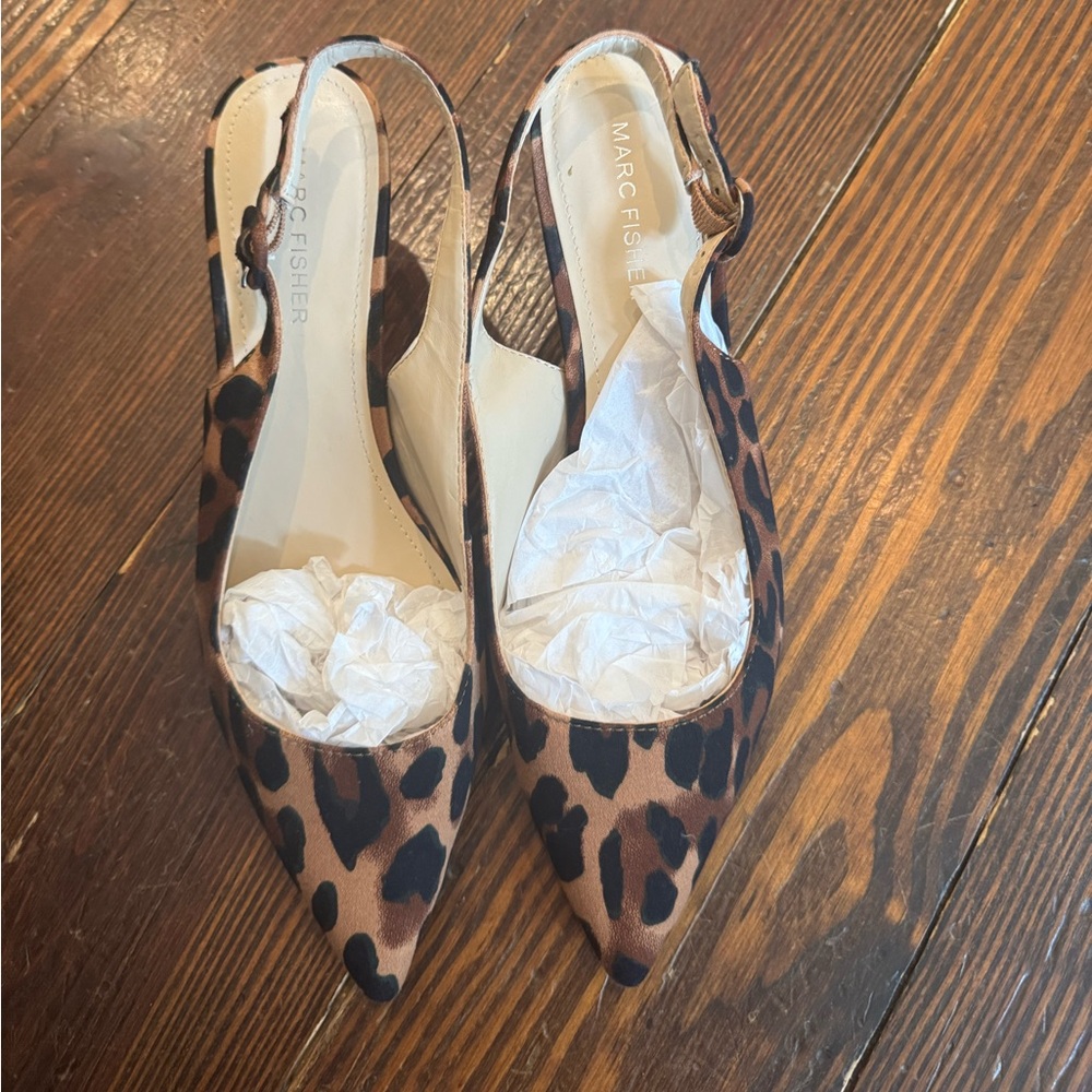 Marc fisher leopard print pointy toe sling back kitten heels size 8